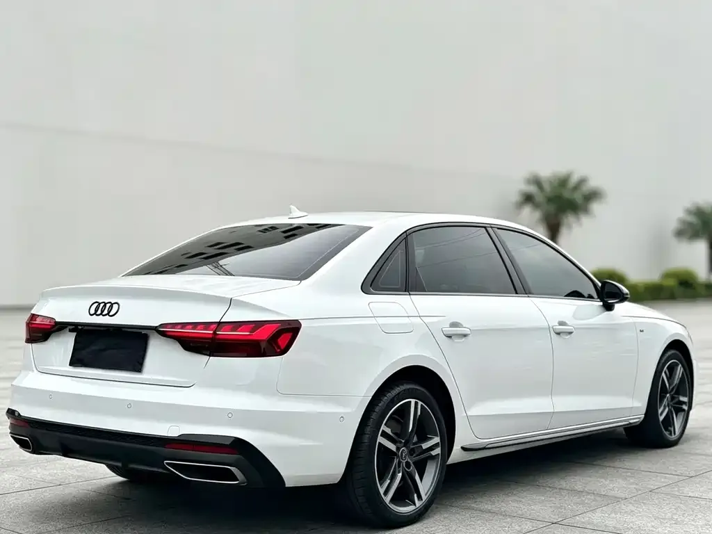 Audi A4L — фото 3