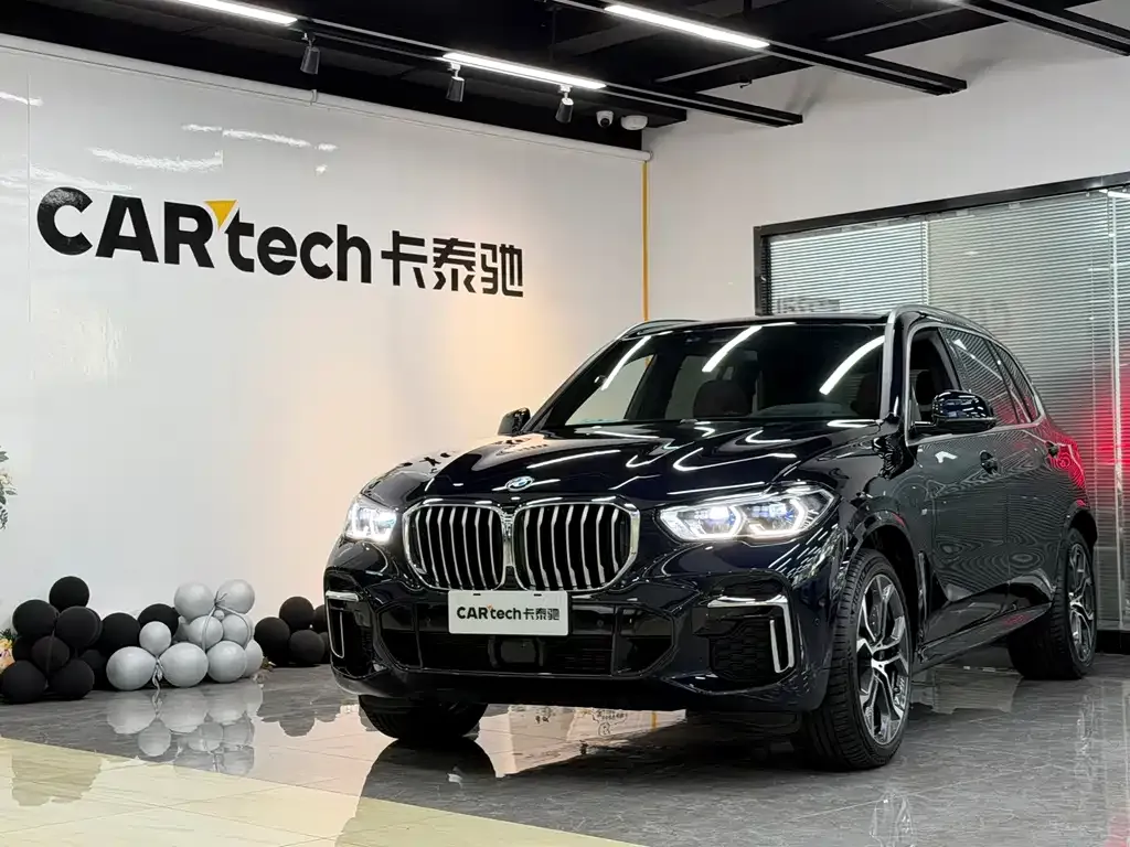 BMW X5 — фото 1
