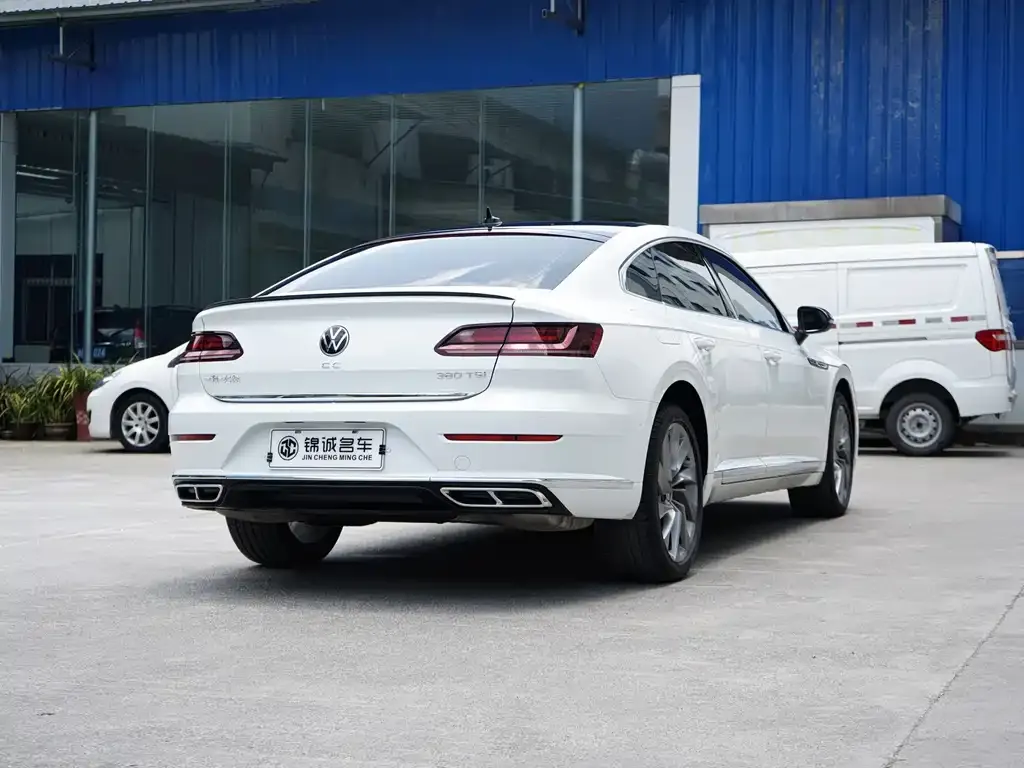 Volkswagen CC — фото 6