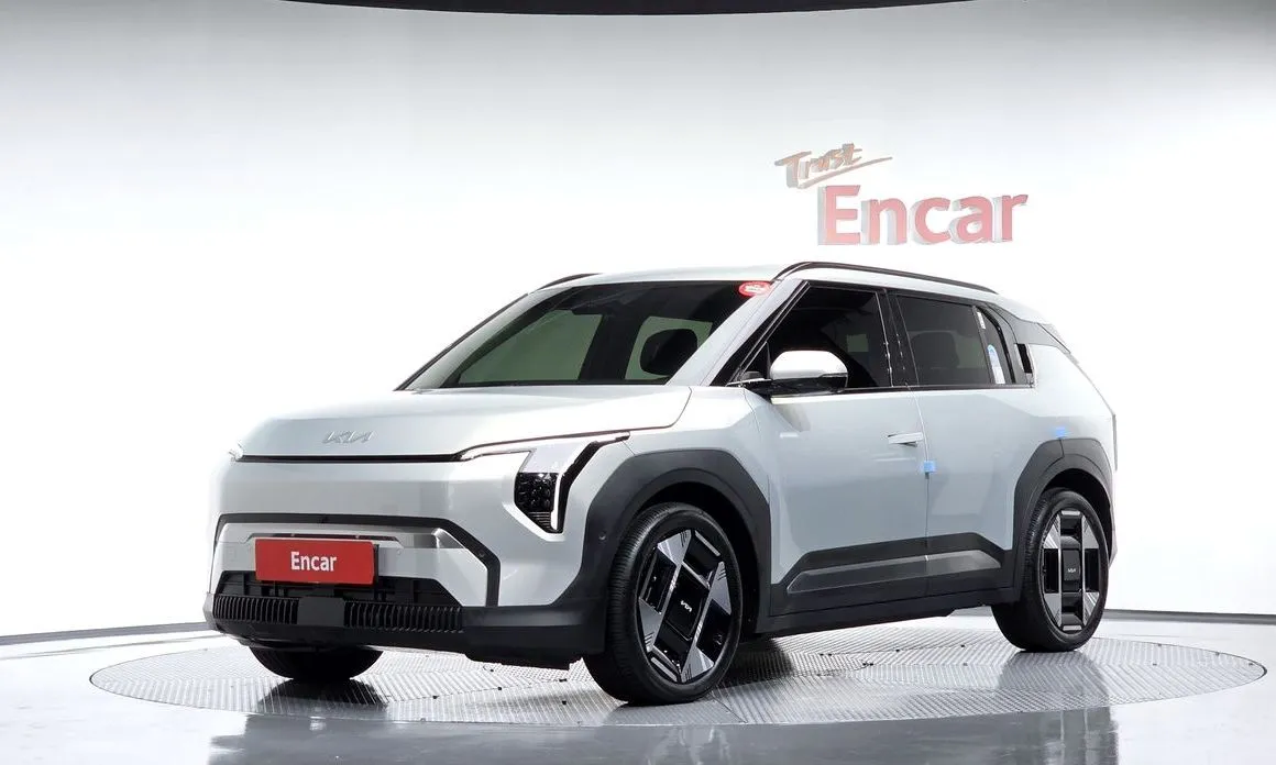 Kia EV3 — фото 1