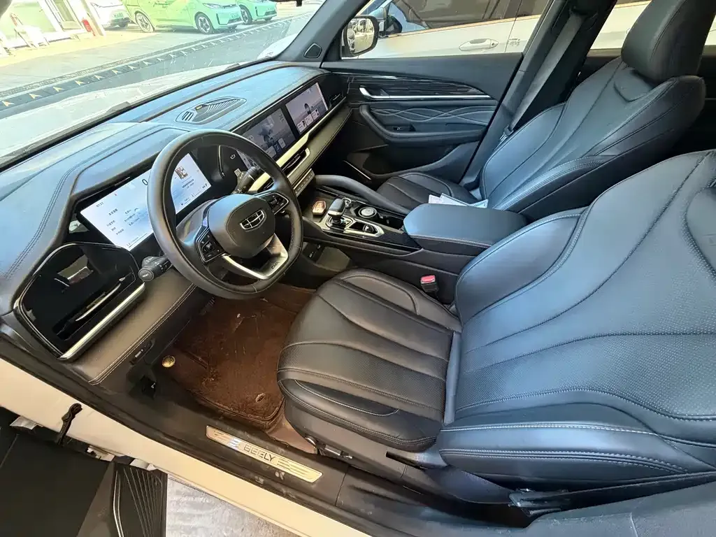 Geely Xingyue L — фото 6