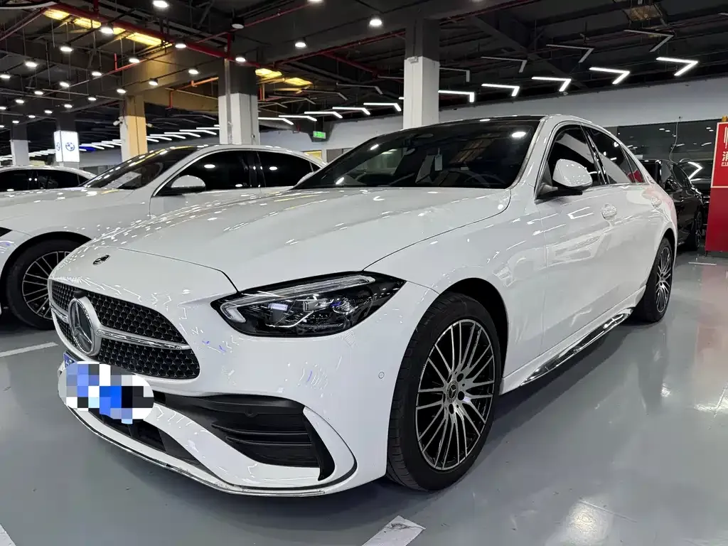 Mercedes-Benz C-Class — фото 1