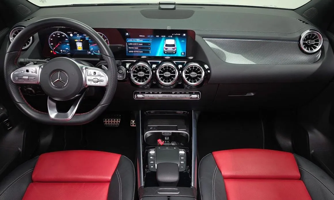 Mercedes-Benz GLA-Class — фото 10