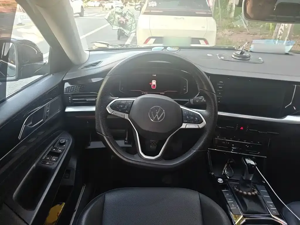 Volkswagen Passat — фото 9