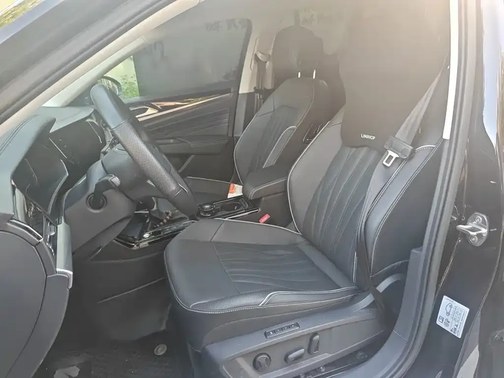 Volkswagen Passat — фото 8