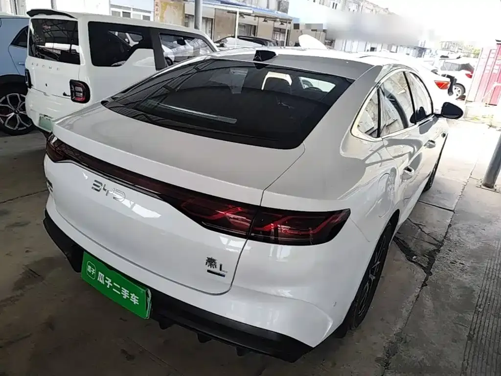 BYD Qin L — фото 10