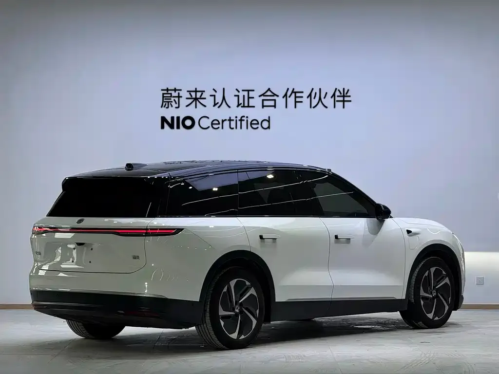 NIO ES8 — фото 3