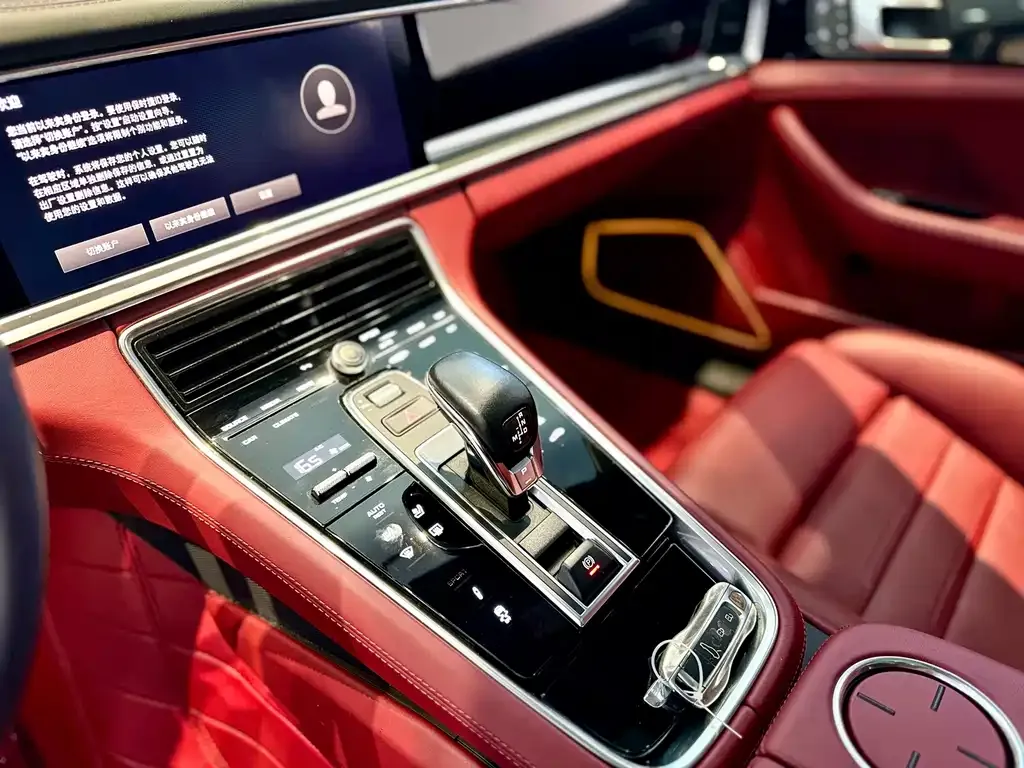 Porsche Panamera — фото 10