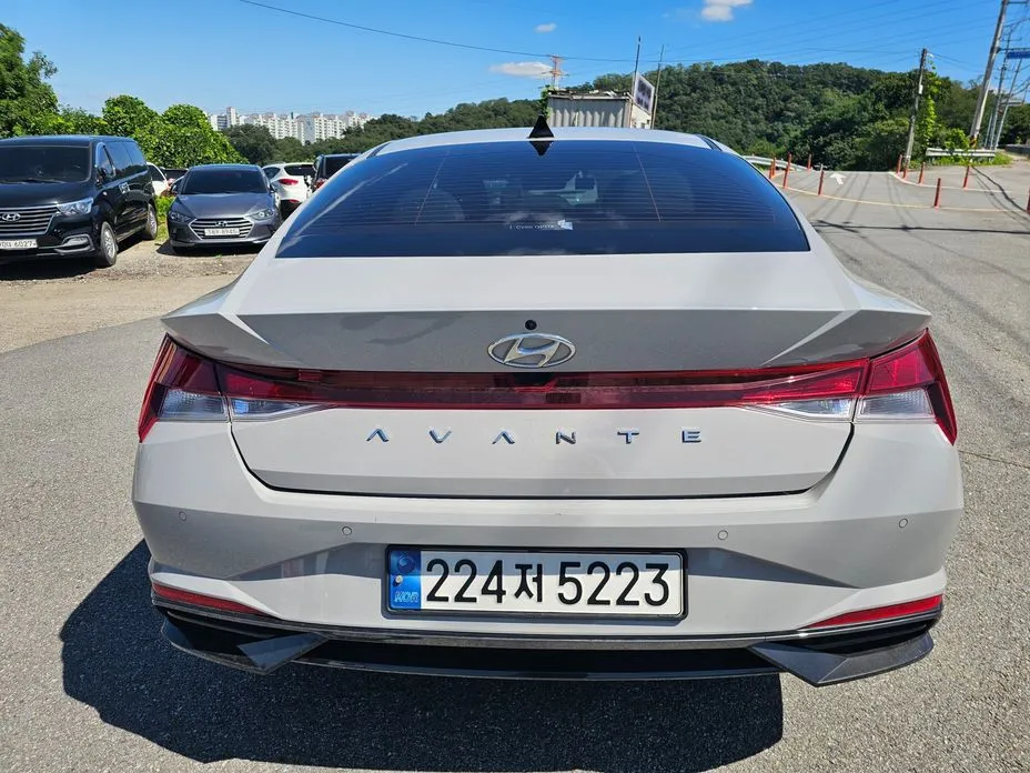 Hyundai AVANTE — фото 4