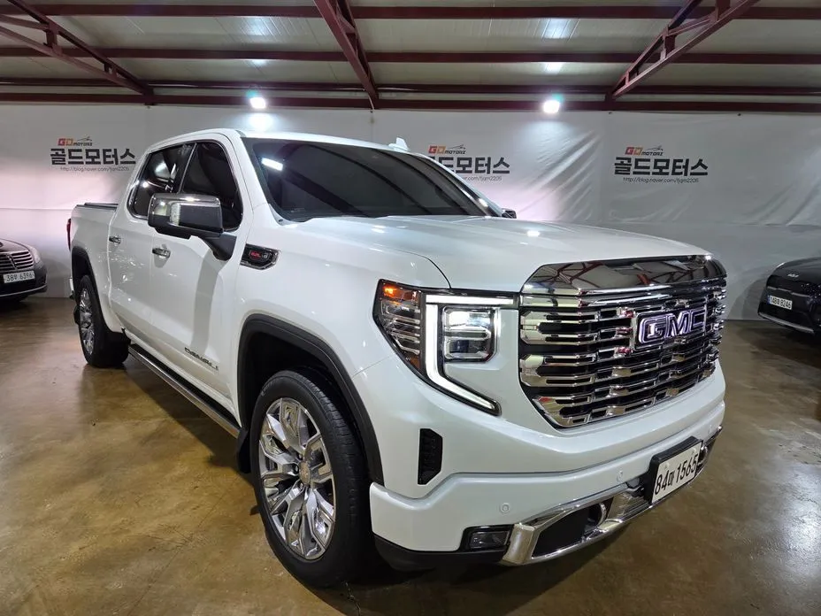 GMC Sierra — фото 9