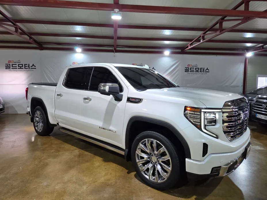 GMC Sierra — фото 10