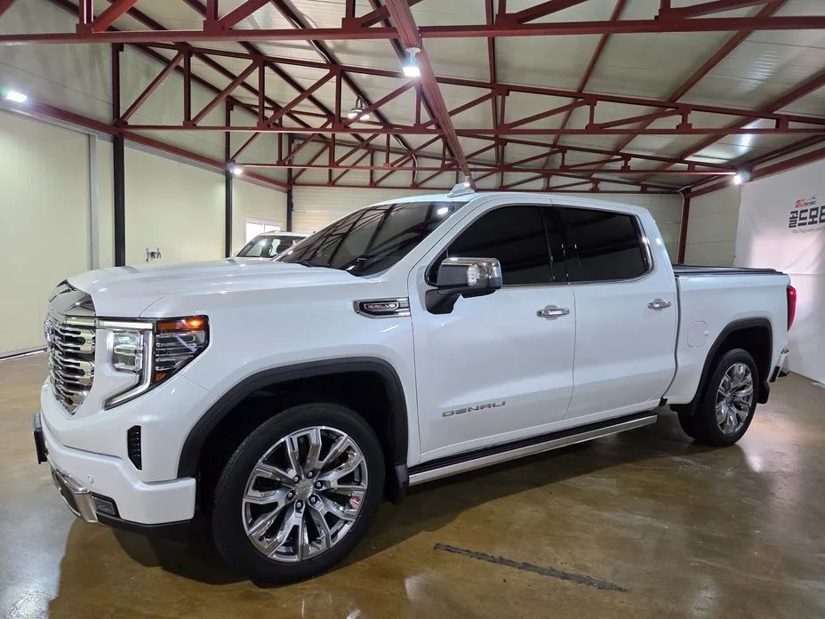 GMC Sierra — фото 2