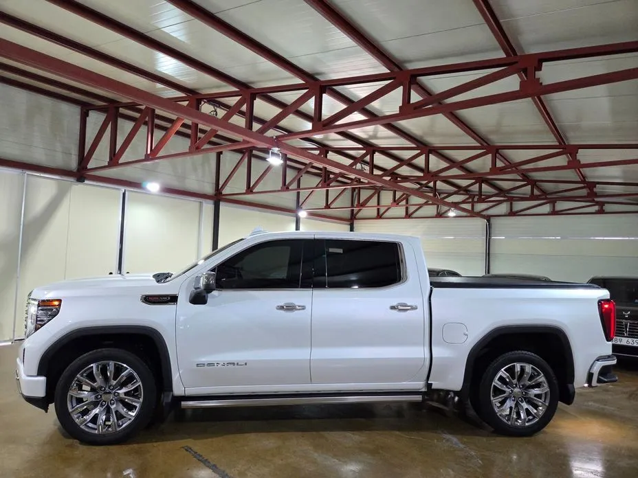 GMC Sierra — фото 3