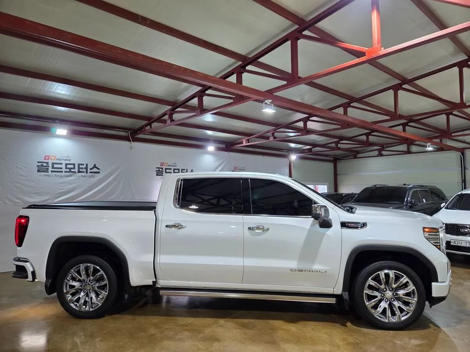 GMC Sierra — фото 6