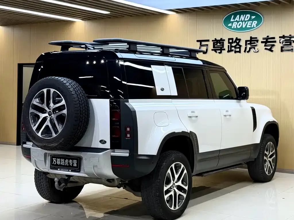 Land Rover Defender — фото 7