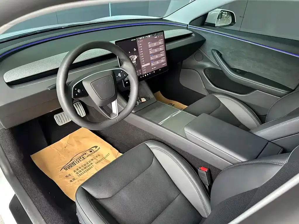 Tesla Model 3 — фото 6
