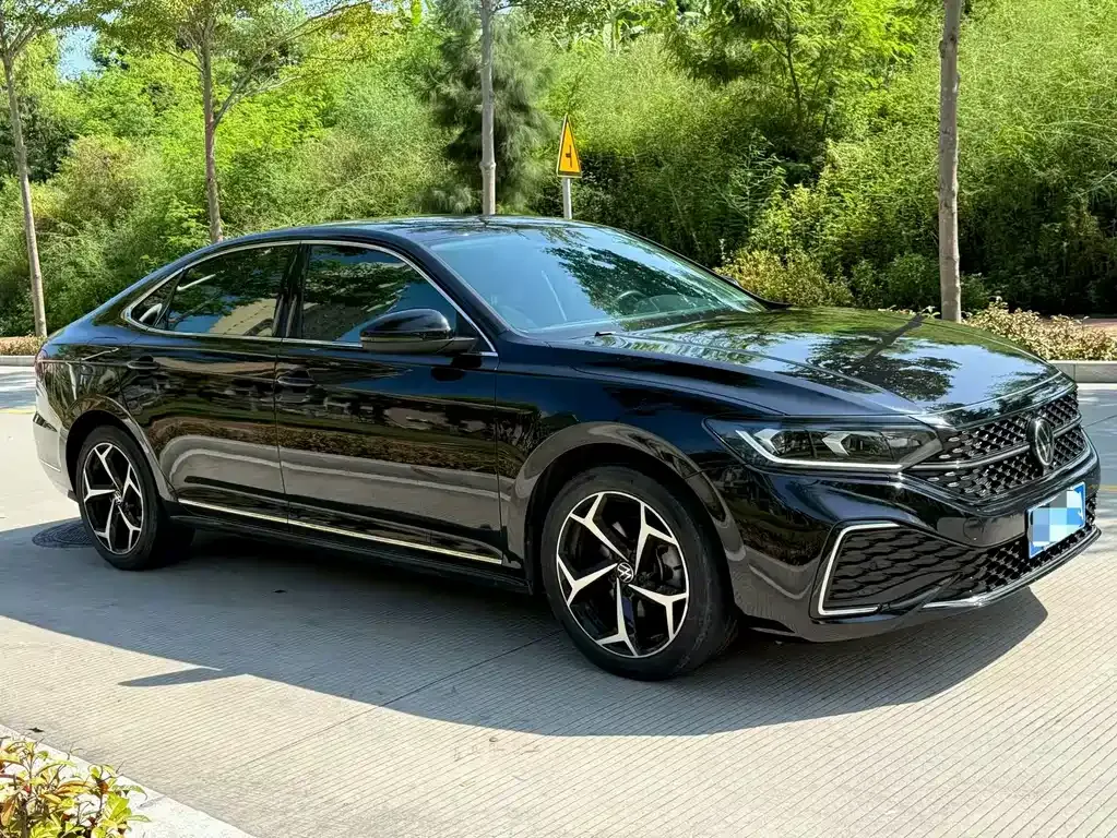Volkswagen Passat — фото 9