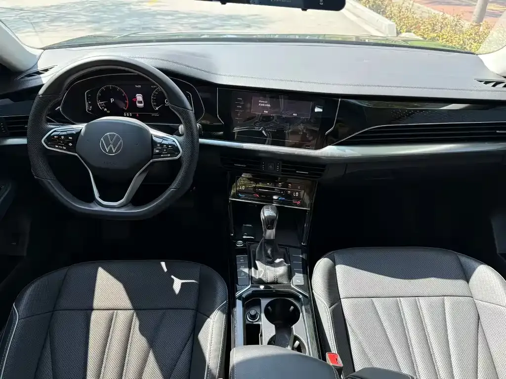 Volkswagen Passat — фото 2