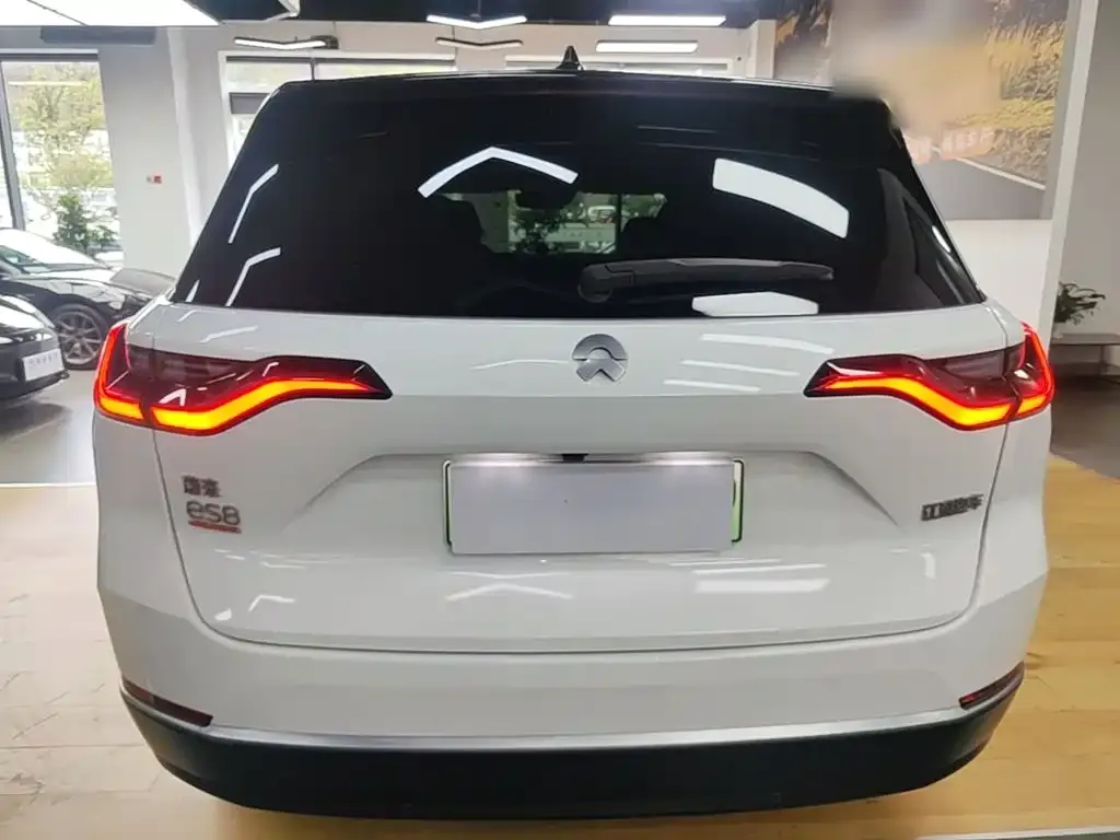 NIO ES8 — фото 2