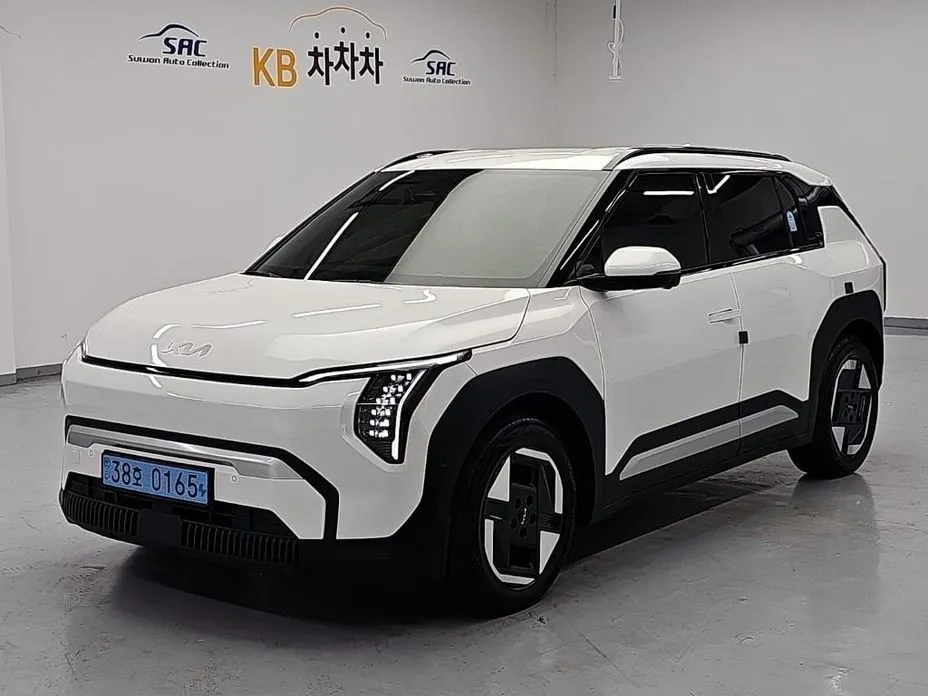 Kia EV3 — фото 1