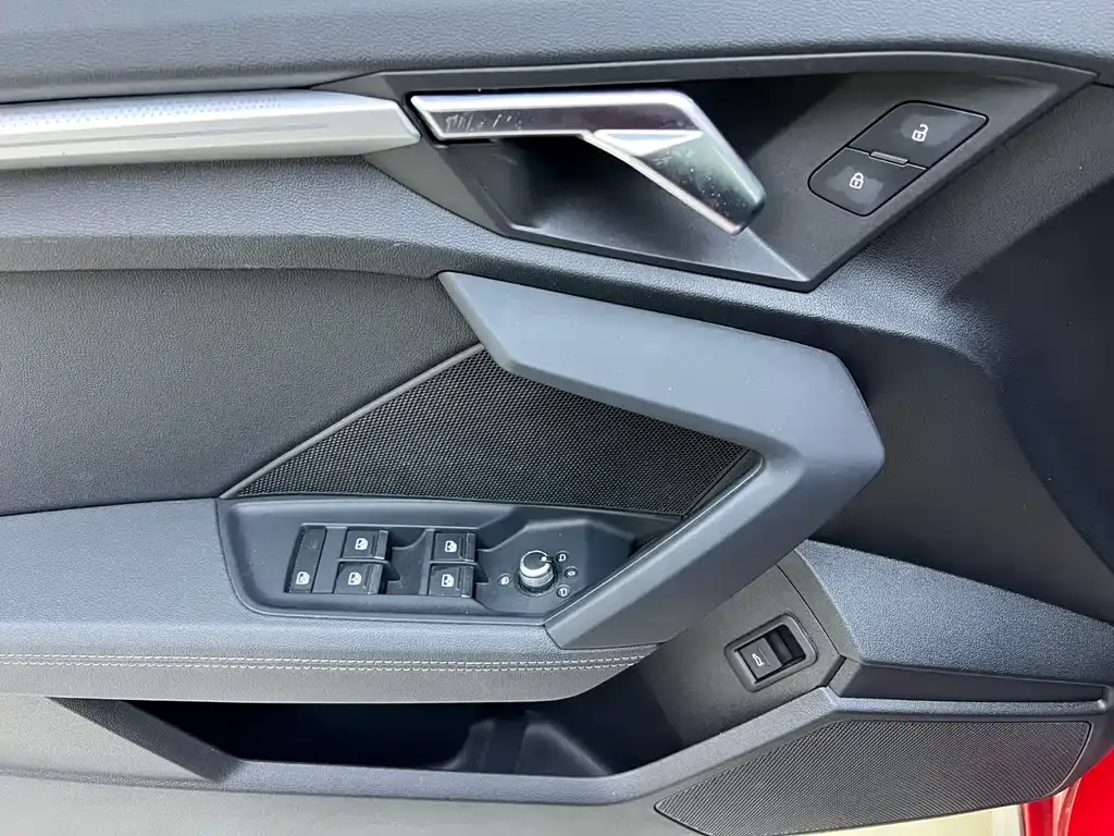 Audi A3 — фото 10