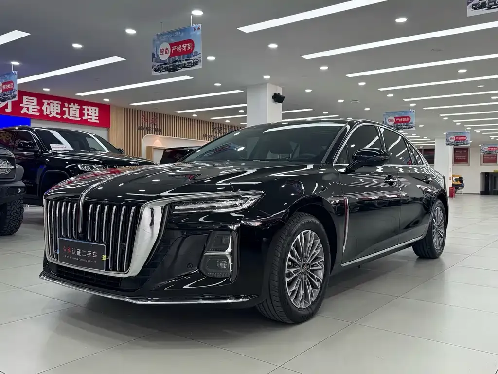 Hongqi H5 — фото 1