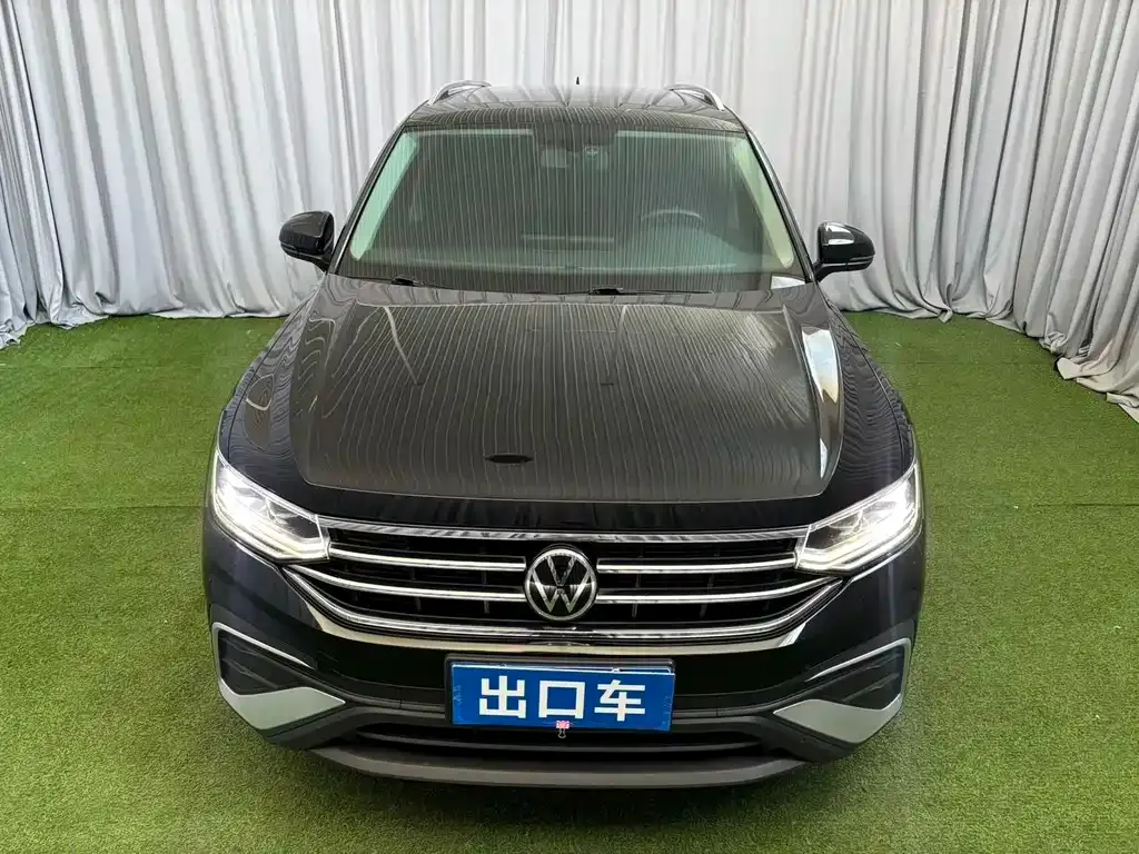 Volkswagen Tiguan L — фото 5