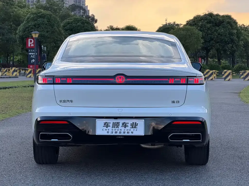 Changan Eado — фото 3