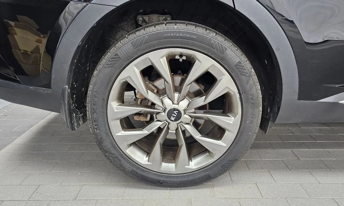 Kia Sorento — фото 9