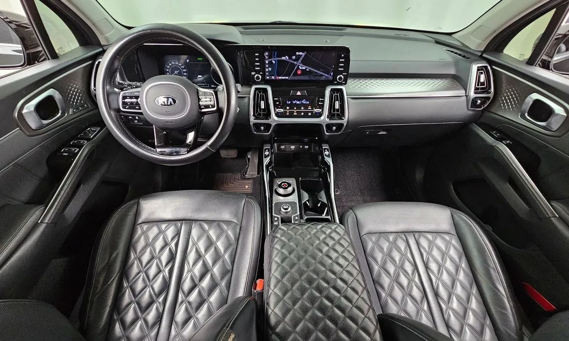 Kia Sorento — фото 8