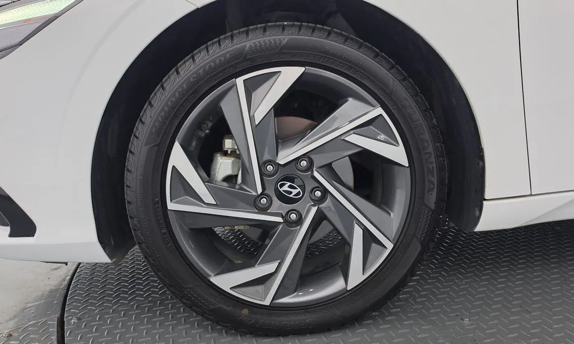 Hyundai AVANTE — фото 9