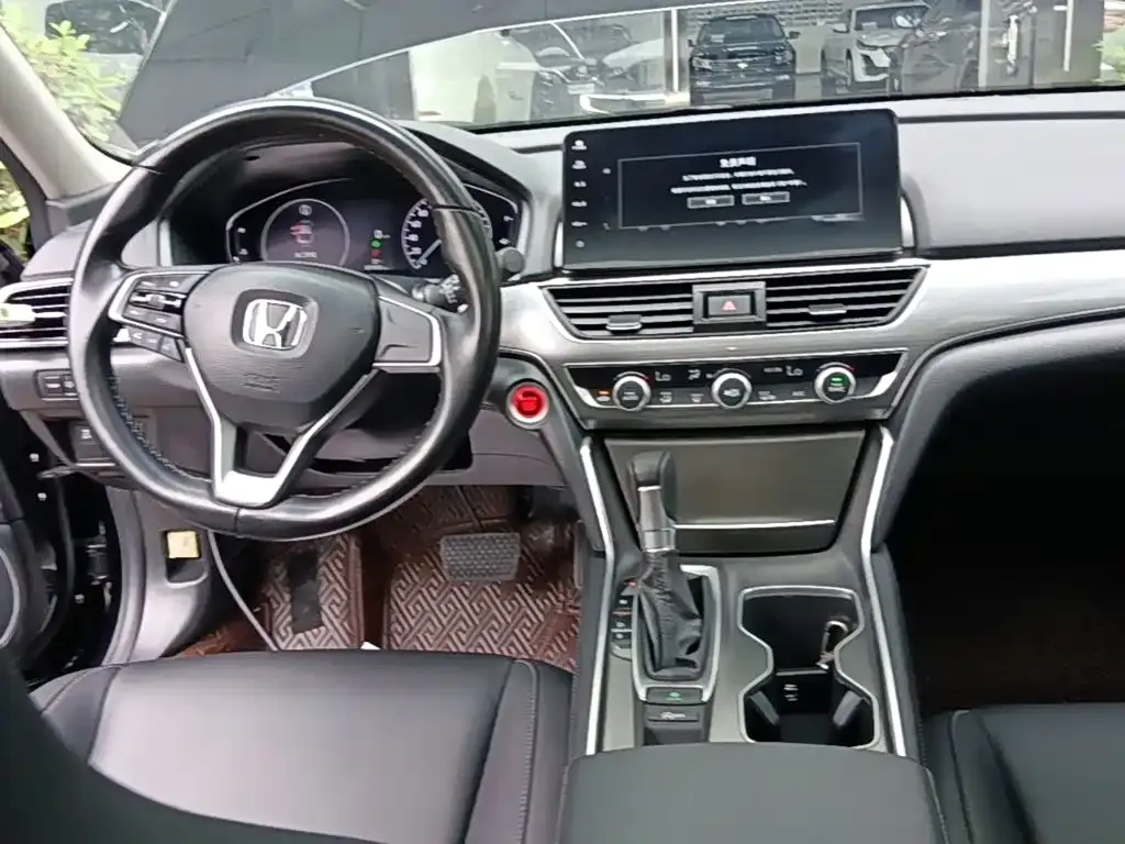 Honda Accord — фото 3