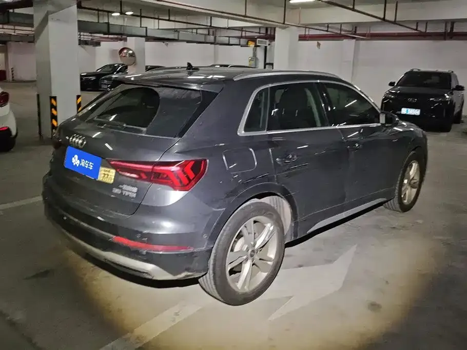 Audi Q3 — фото 10