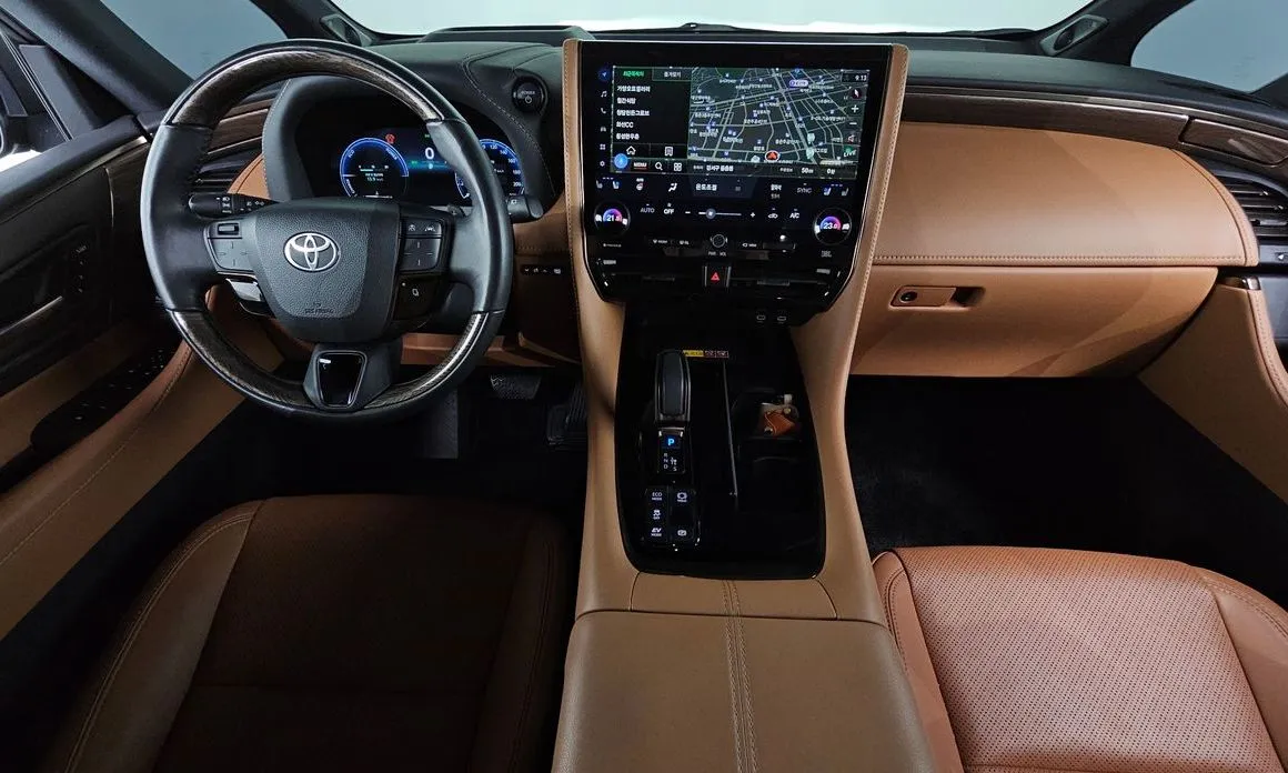 Toyota Alphard — фото 9
