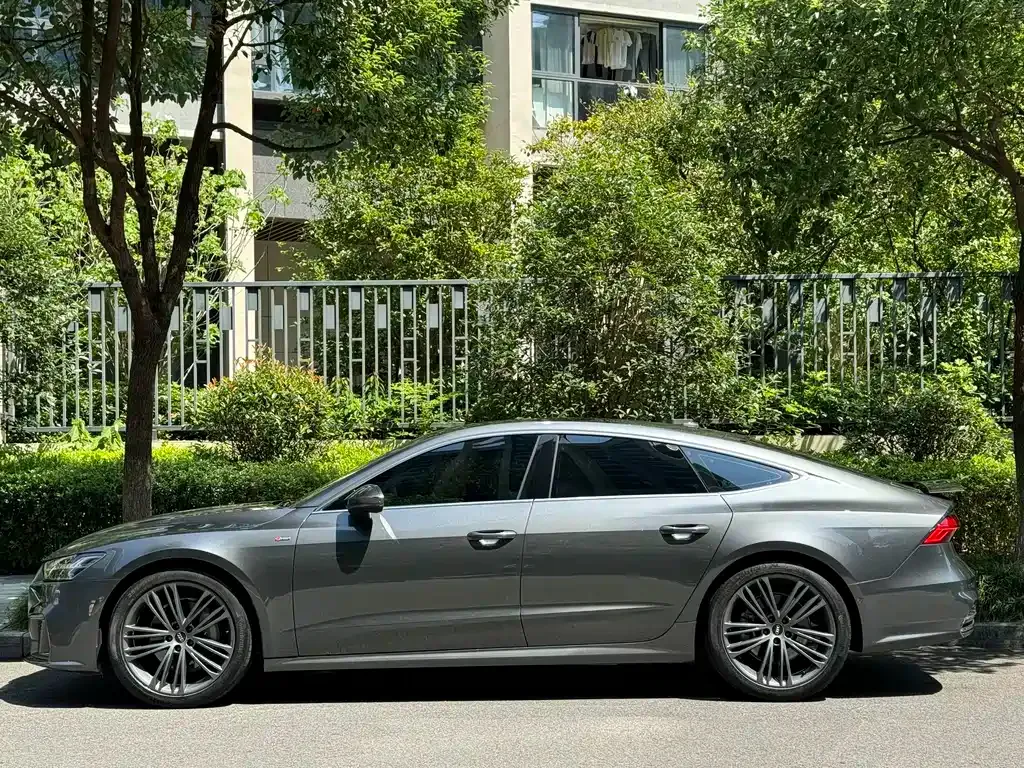Audi A7 — фото 9