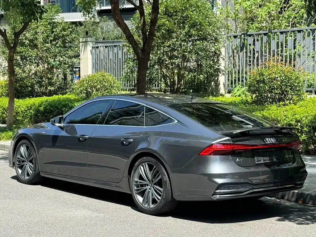 Audi A7 — фото 10