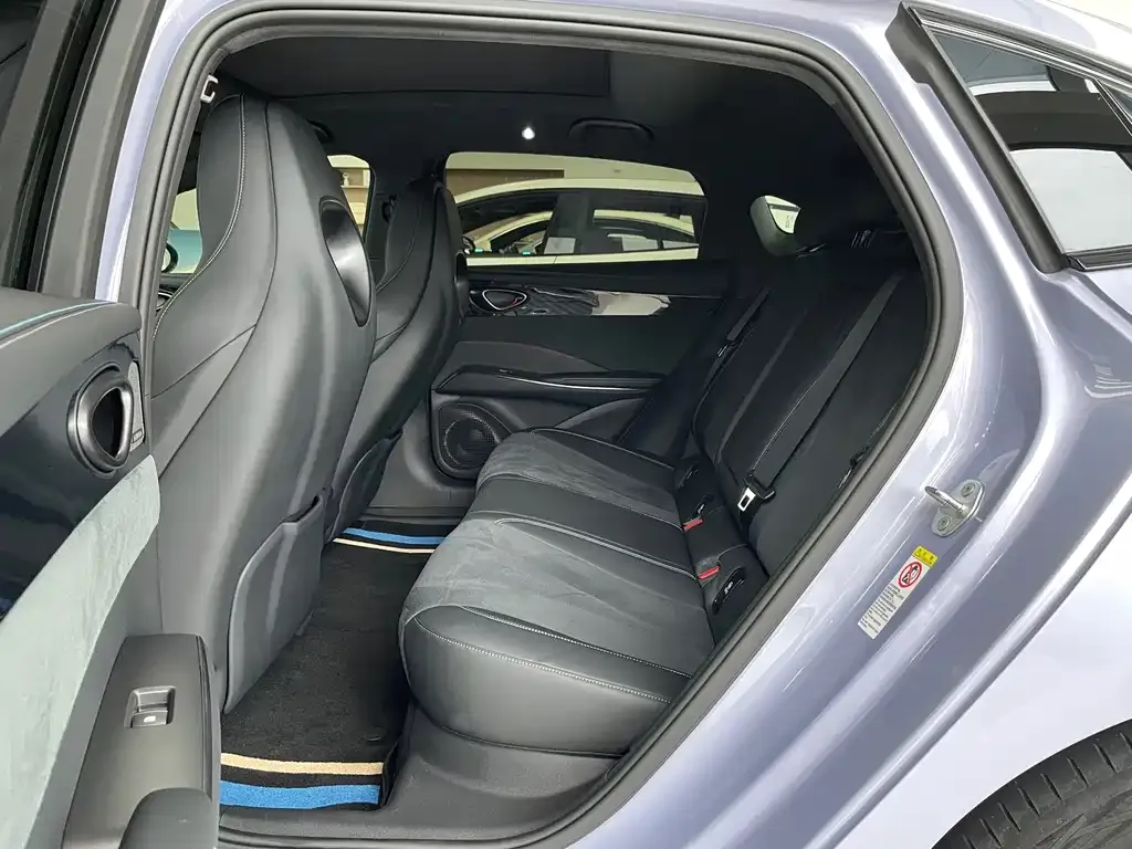 BYD Seal — фото 6