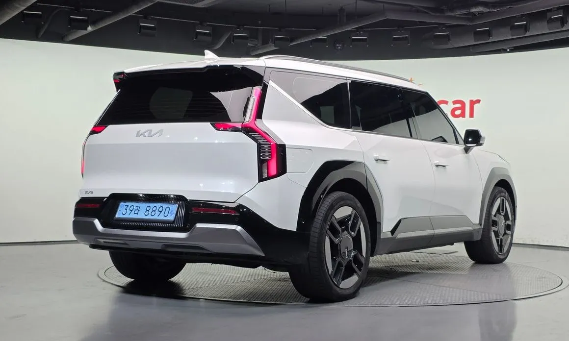 Kia EV9 — фото 4