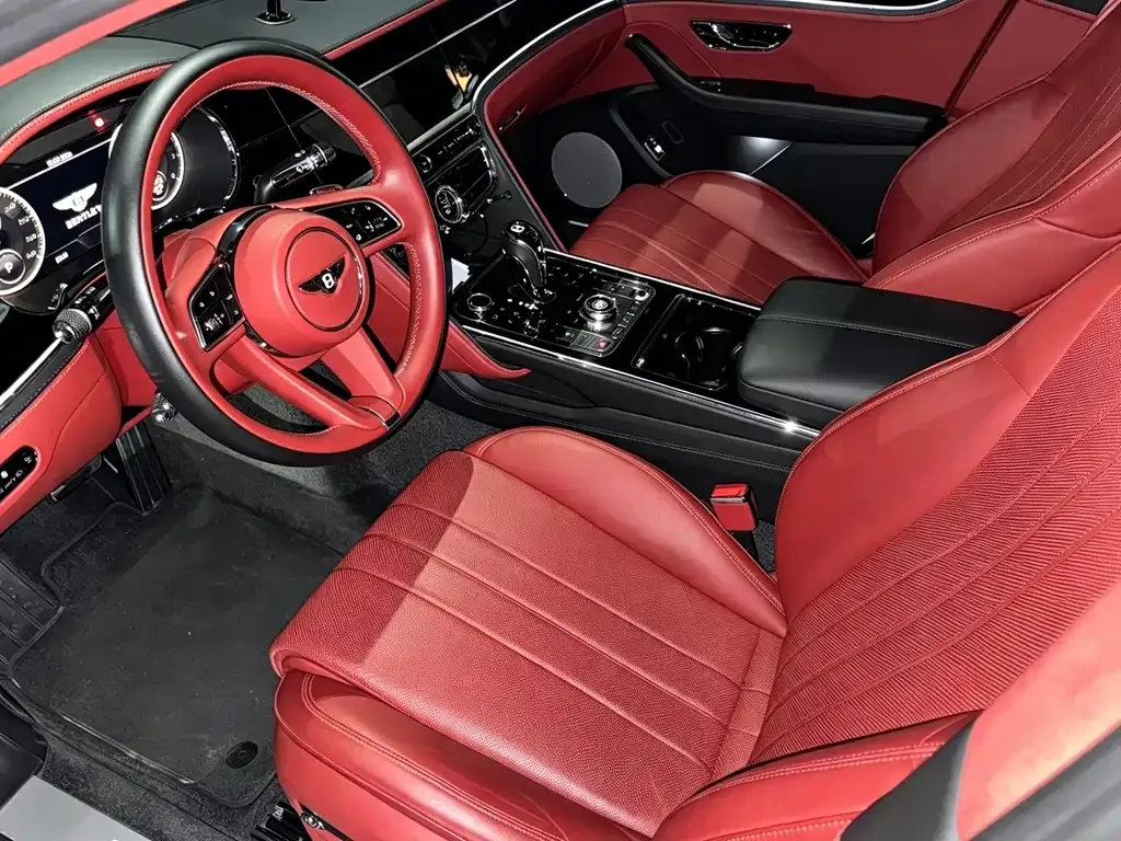 Bentley Flying Spur — фото 10