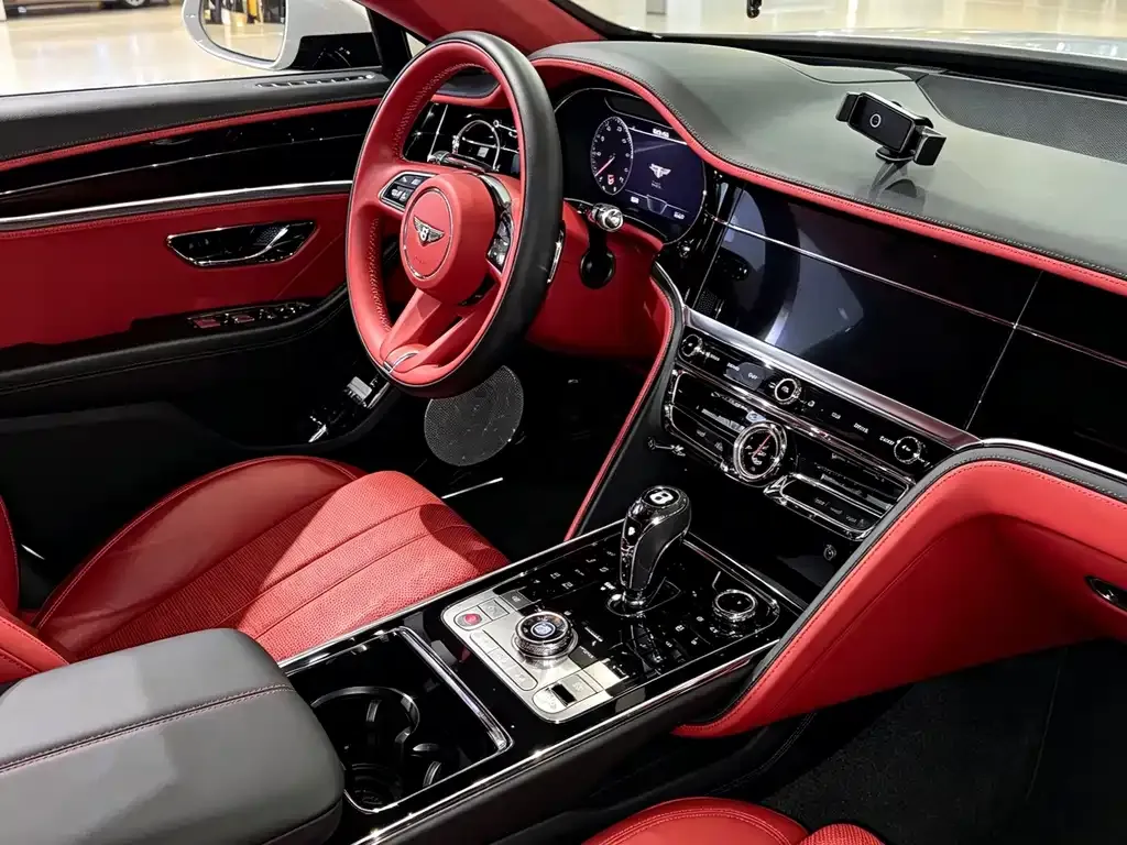 Bentley Flying Spur — фото 4