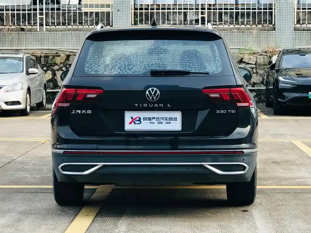 Volkswagen Tiguan L — фото 10