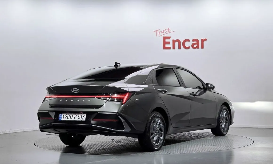 Hyundai AVANTE — фото 3