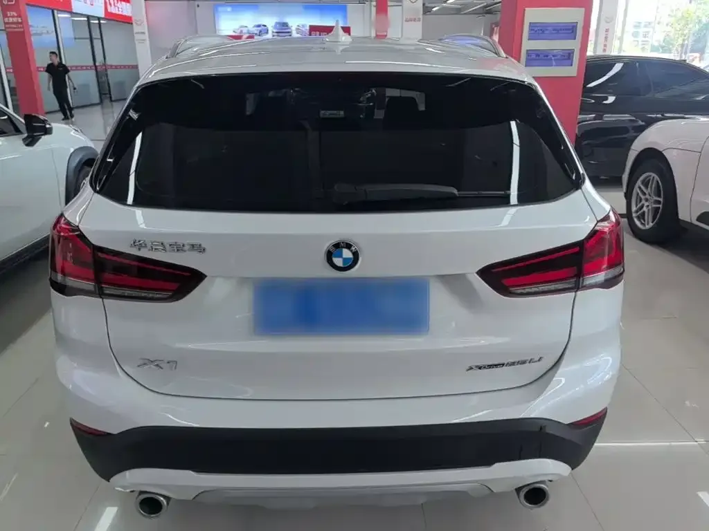 BMW X1 — фото 2