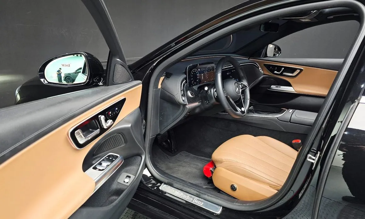 Mercedes-Benz E-Class — фото 10
