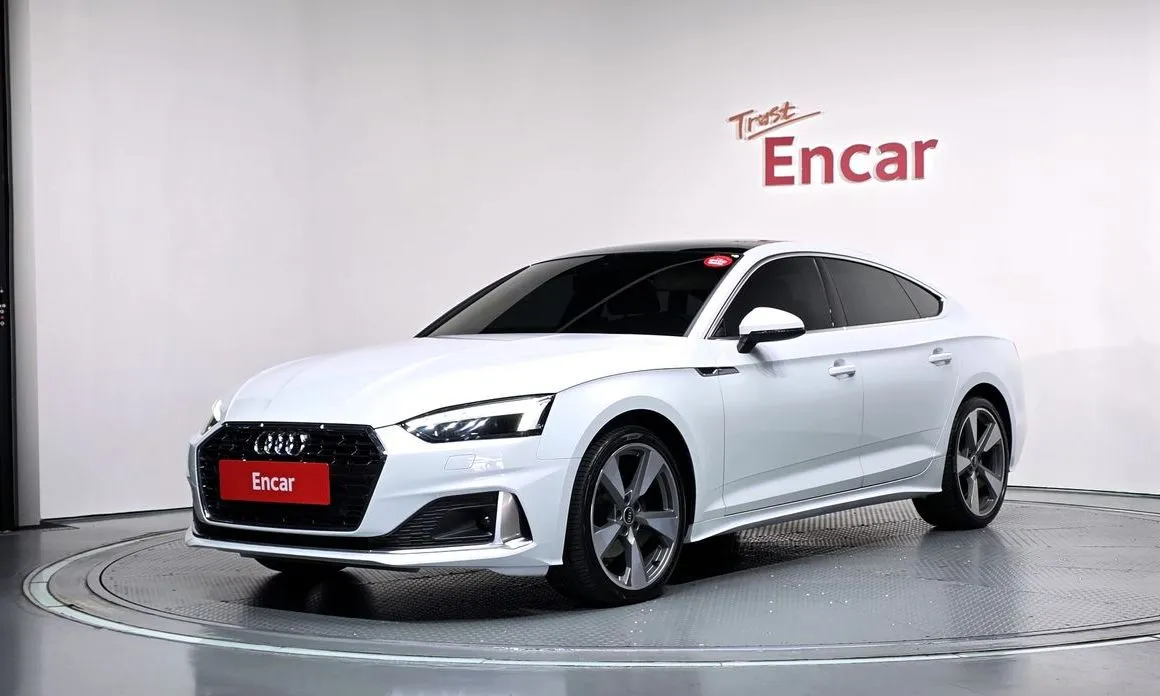 Audi A5 — фото 1