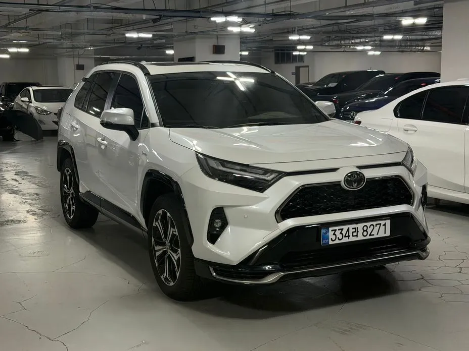 Toyota RAV4 — фото 9