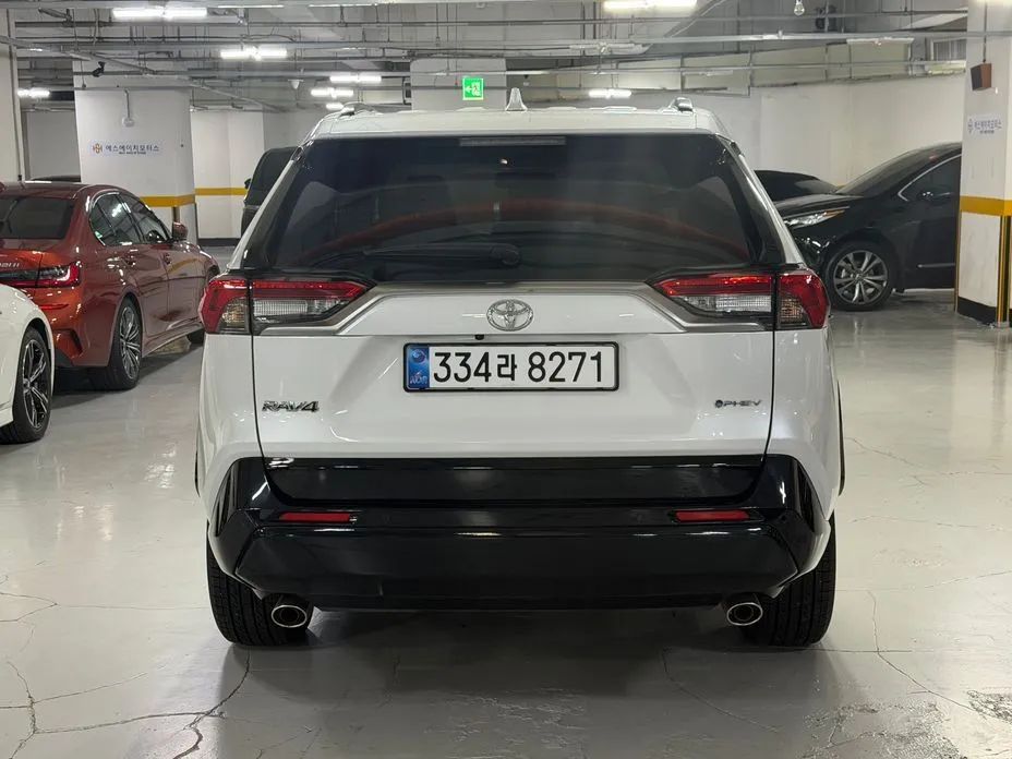 Toyota RAV4 — фото 5