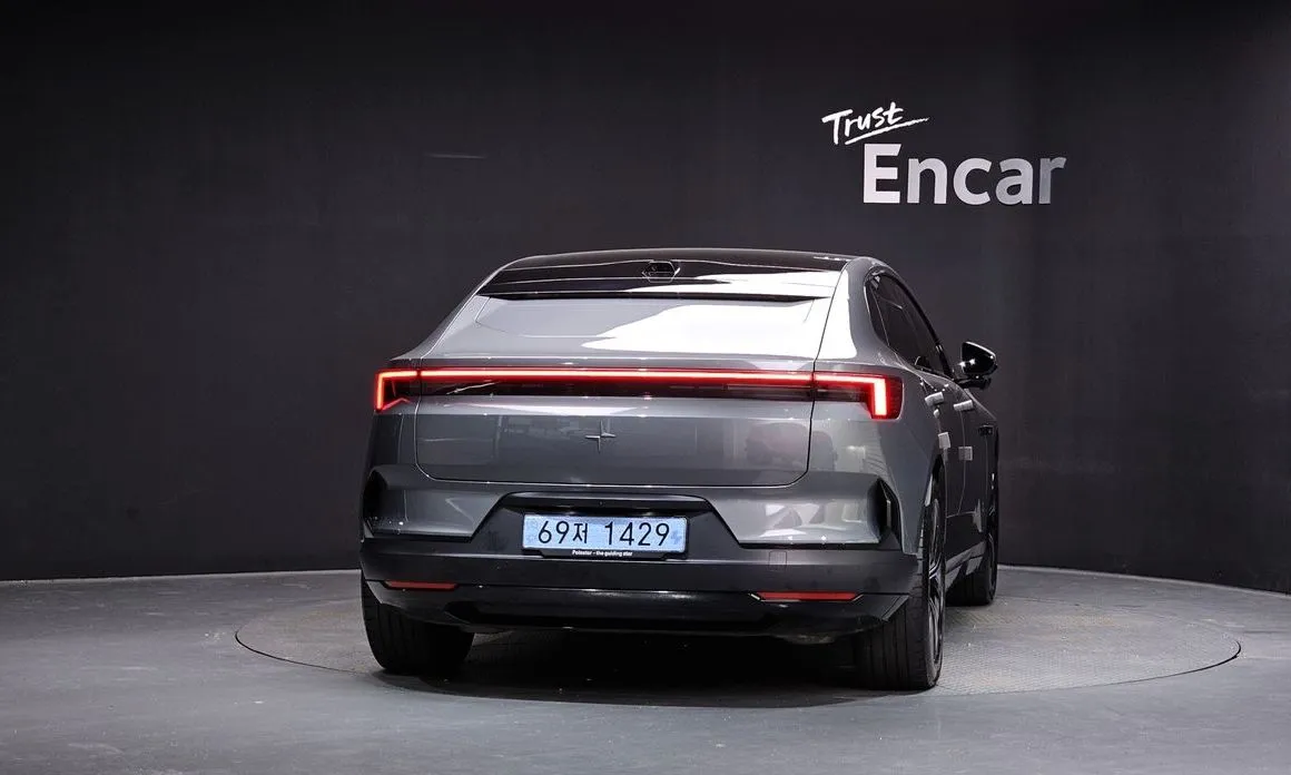 Polestar Polestar 4 — фото 7