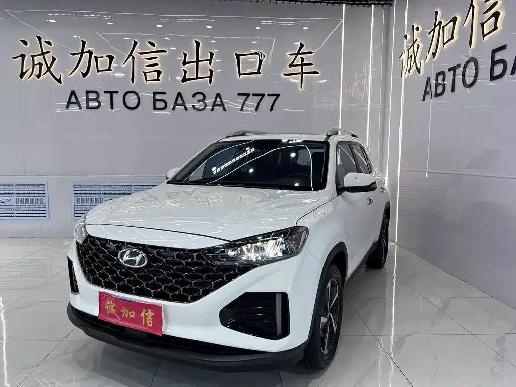 Hyundai ix35 — фото 1