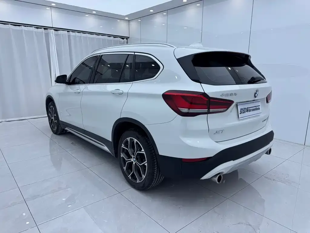 BMW X1 — фото 4